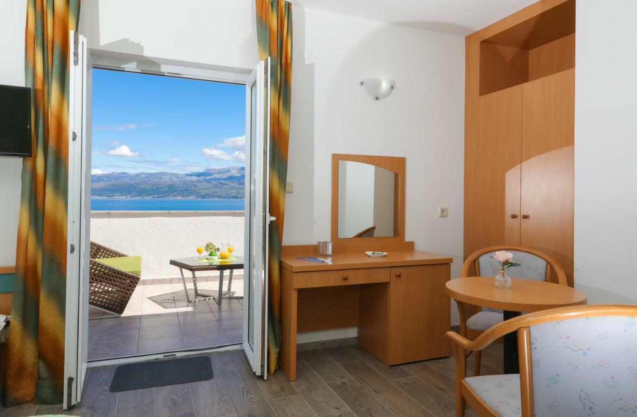 Downtown Private Rooms Mandic ซูเปตาร์ ภายนอก รูปภาพ