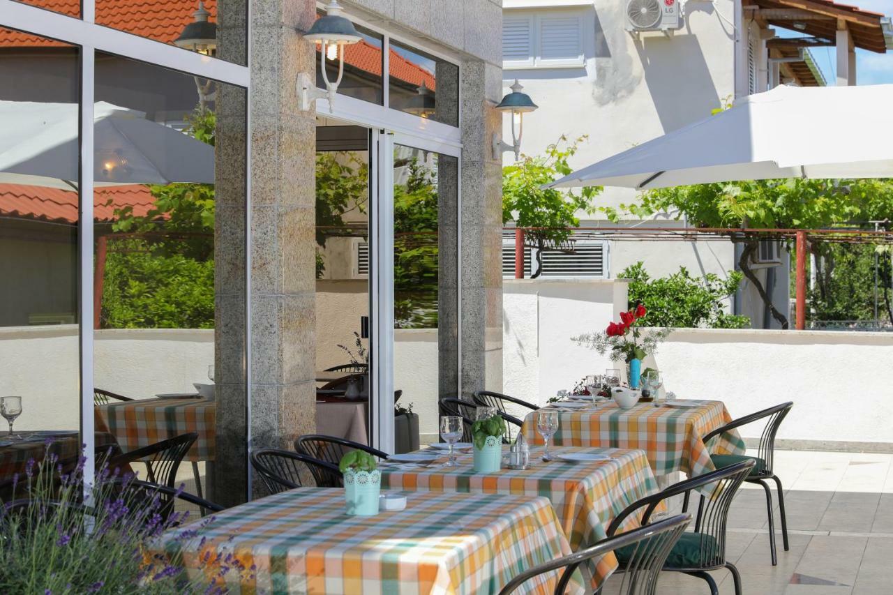 Downtown Private Rooms Mandic ซูเปตาร์ ภายนอก รูปภาพ
